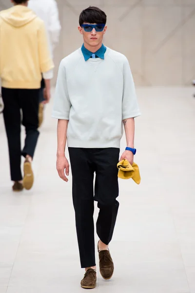 Look 28